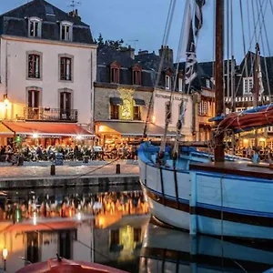Apartment Exceptionnel Tres Beau T2 Sur Le Port De St Goustan- Vue Sur Le Port!, Auray